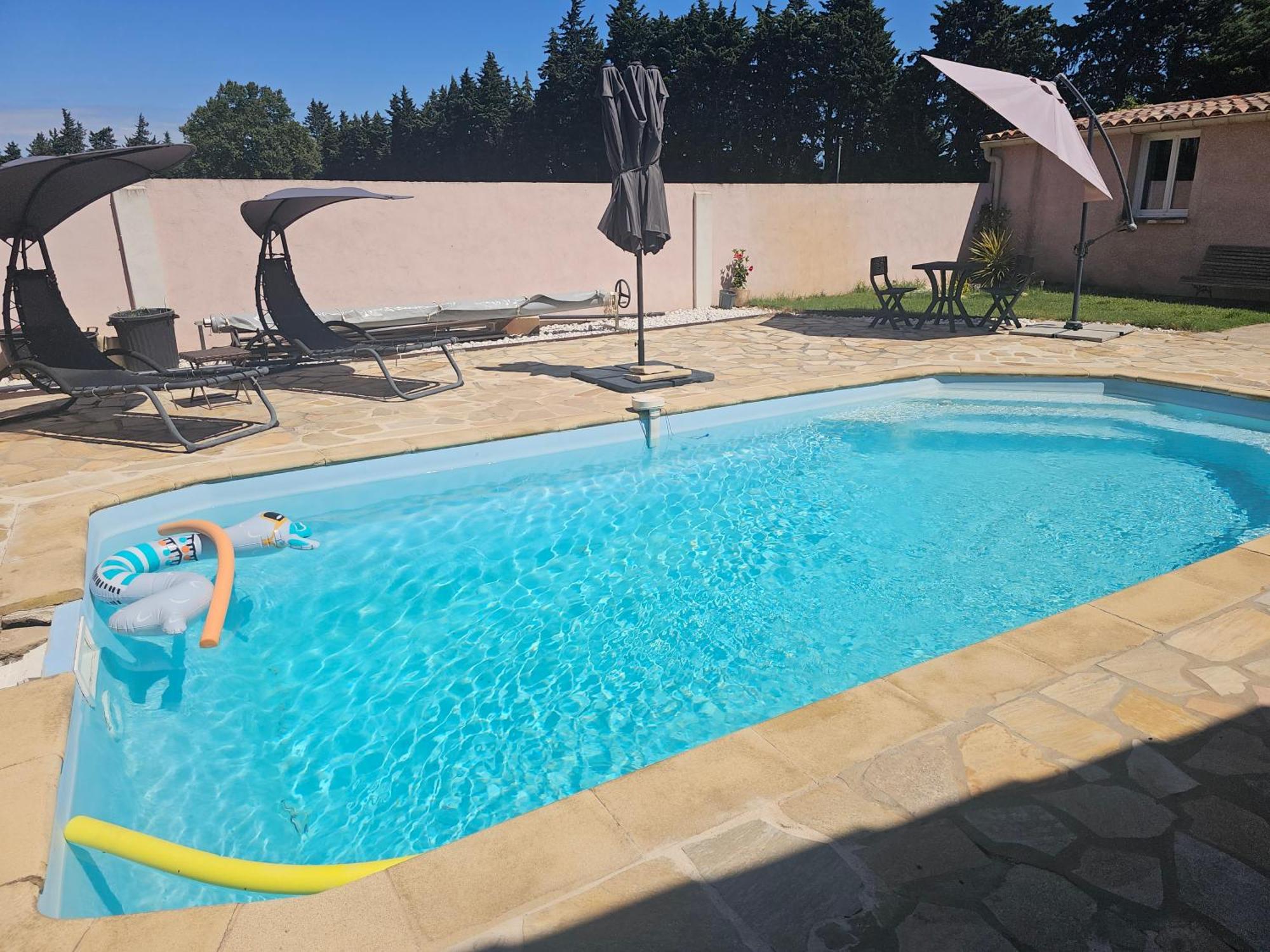 Tylyan Villa Le Thor Exteriör bild
